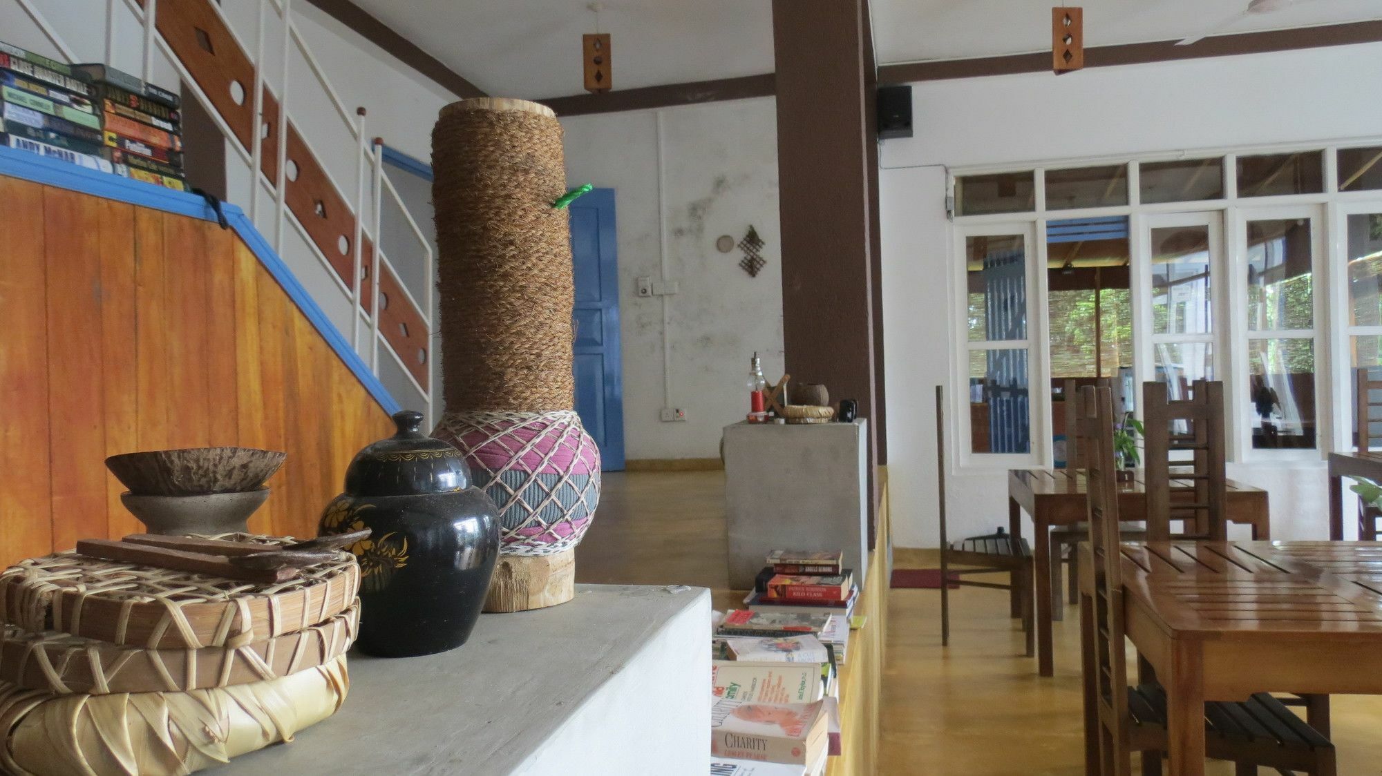 The Change Hotel Канди Екстериор снимка